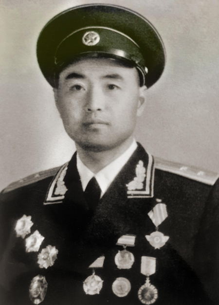 朱家礼将军_看图王.jpg