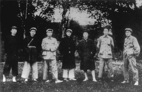中华苏维埃共和国临时中央政府中央局成员.jpg