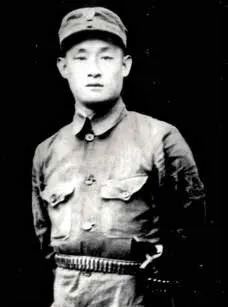 彭雪枫将军引以为傲的宝贝：周纯麟和新四军唯一的骑兵团