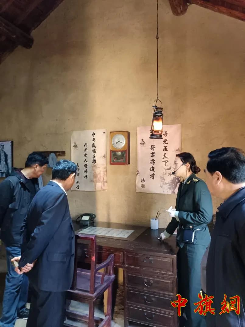 参观大王庄刘瑞龙同志故居.jpg